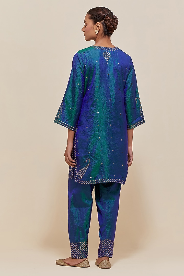 Teal Blue Silk Sequins Hand Embroidered Straight Short Kurta Set by Kora at Pernia's Pop Up Shop