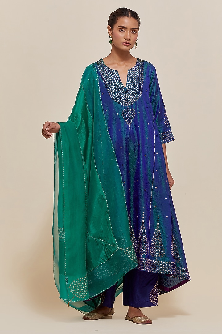 Teal Blue Silk Hand Embroidered Kurta Set by Kora at Pernia's Pop Up Shop