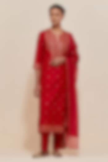 Red Silk Sequins Hand Embroidered Straight Kurta Set by Kora at Pernia's Pop Up Shop