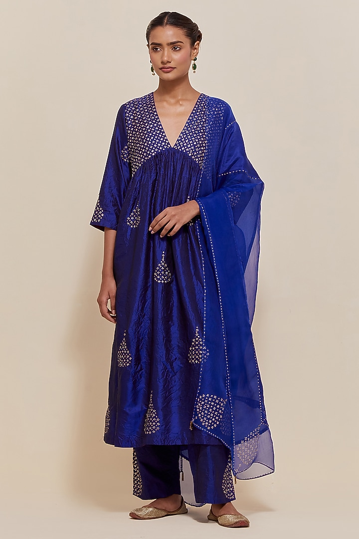 Blue Silk Sequins Hand Embroidered Kurta Set by Kora at Pernia's Pop Up Shop
