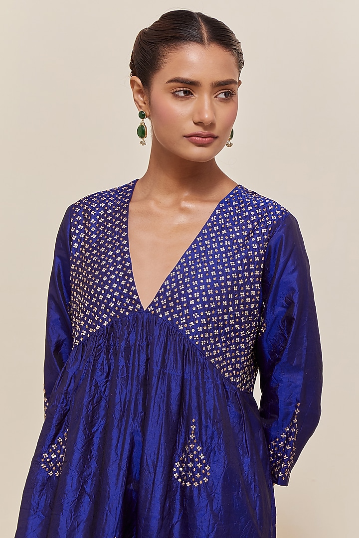 Blue Silk Sequins Hand Embroidered Kurta Set by Kora at Pernia's Pop Up Shop