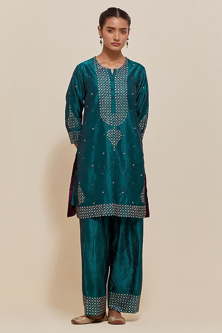 Teal Green Silk Sequins Hand Embroidered Straight Short Kurta Set by Kora at Pernia's Pop Up Shop
