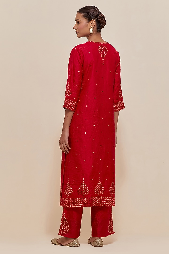 Red Silk Sequins Hand Embroidered Straight Kurta Set by Kora at Pernia's Pop Up Shop