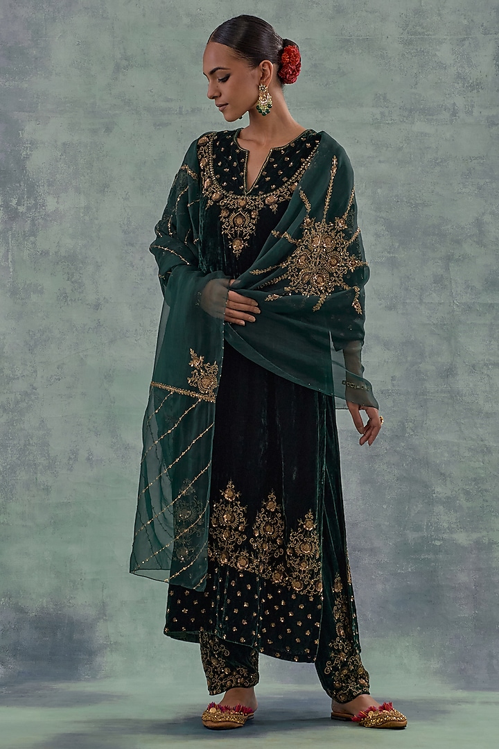 Emerald Green Silk Velvet Zari Motifs Hand Embroidered Kurta Set by Kora at Pernia's Pop Up Shop