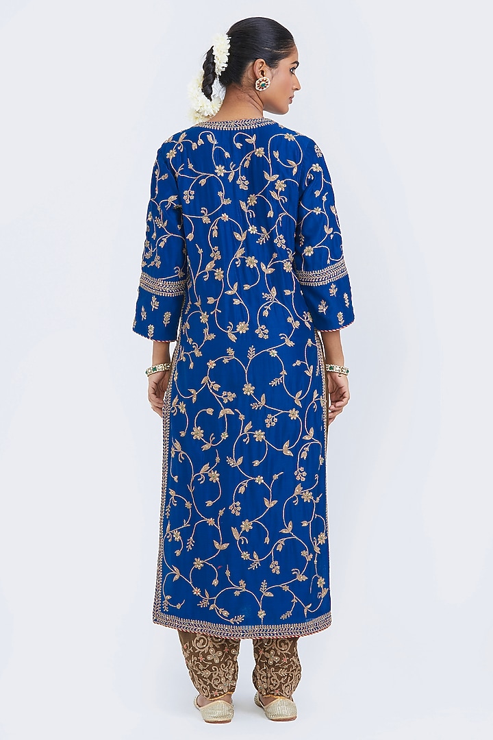Chelsea Blue Silk Chanderi Jaal Embroidered Kurta Set by Kora at Pernia's Pop Up Shop