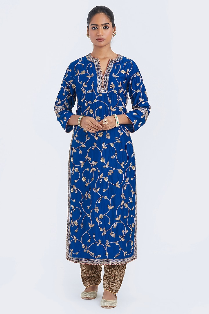 Chelsea Blue Silk Chanderi Jaal Embroidered Kurta Set by Kora at Pernia's Pop Up Shop