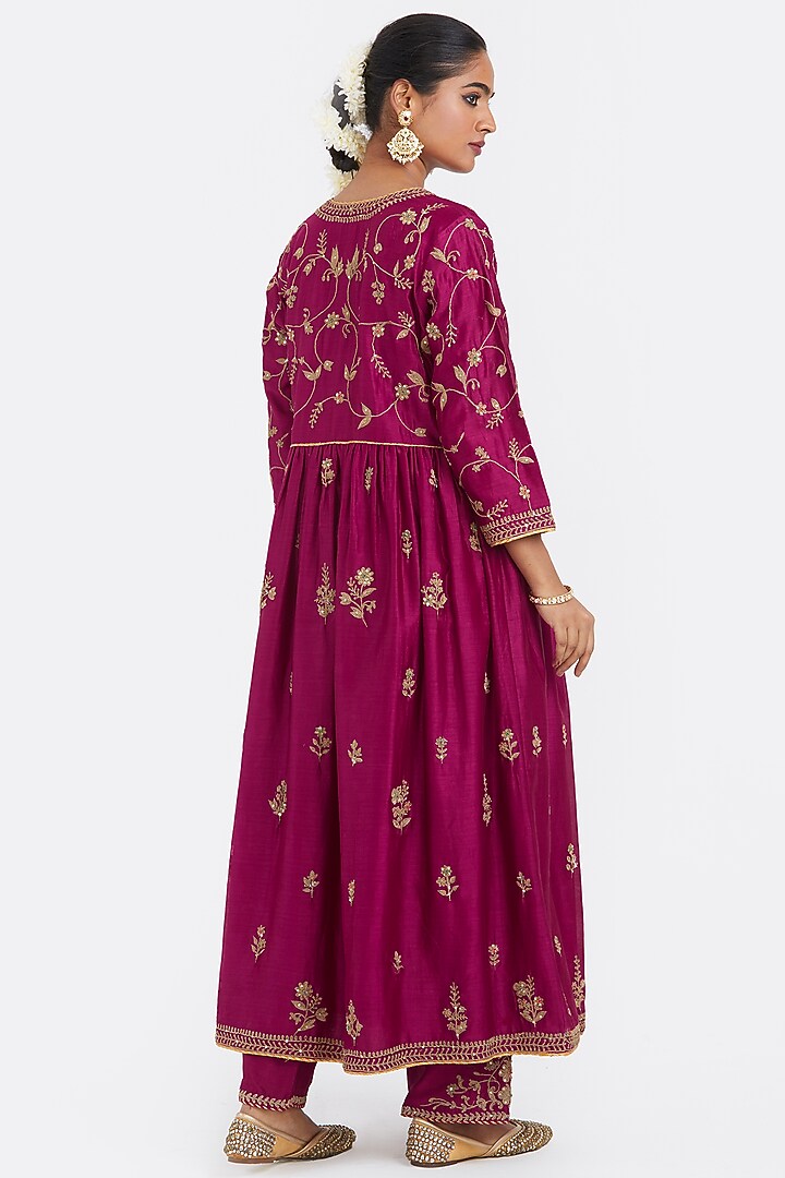Deep Fuchsia Silk Chanderi Sequins Embroidered Kurta Set by Kora at Pernia's Pop Up Shop