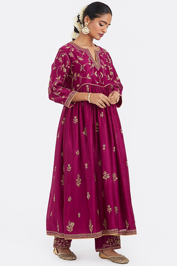 Deep Fuchsia Silk Chanderi Sequins Embroidered Kurta Set by Kora at Pernia's Pop Up Shop