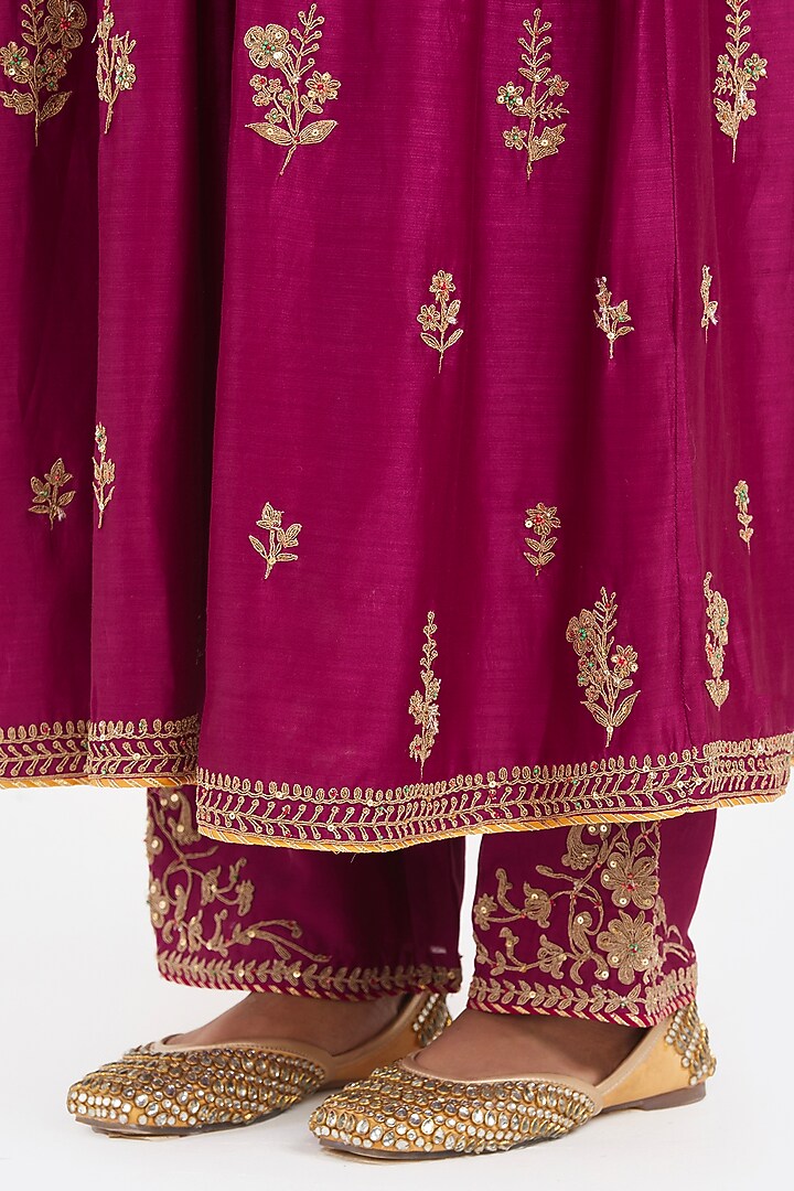Deep Fuchsia Silk Chanderi Sequins Embroidered Kurta Set by Kora at Pernia's Pop Up Shop
