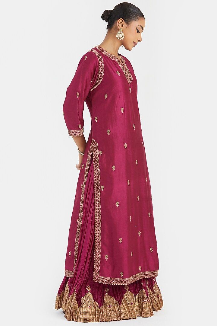 Deep Fuchsia Silk Chanderi Sequins Embroidered Straight Kurta Set by Kora at Pernia's Pop Up Shop