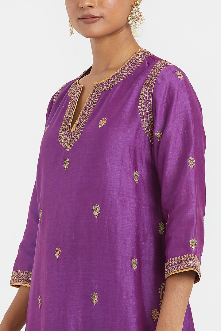 Purple Silk Chanderi Sequins Embroidered Straight Kurta by Kora at Pernia's Pop Up Shop