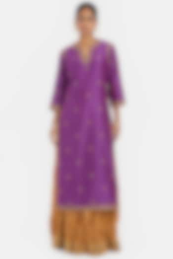 Purple Silk Chanderi Sequins Embroidered Straight Kurta by Kora at Pernia's Pop Up Shop