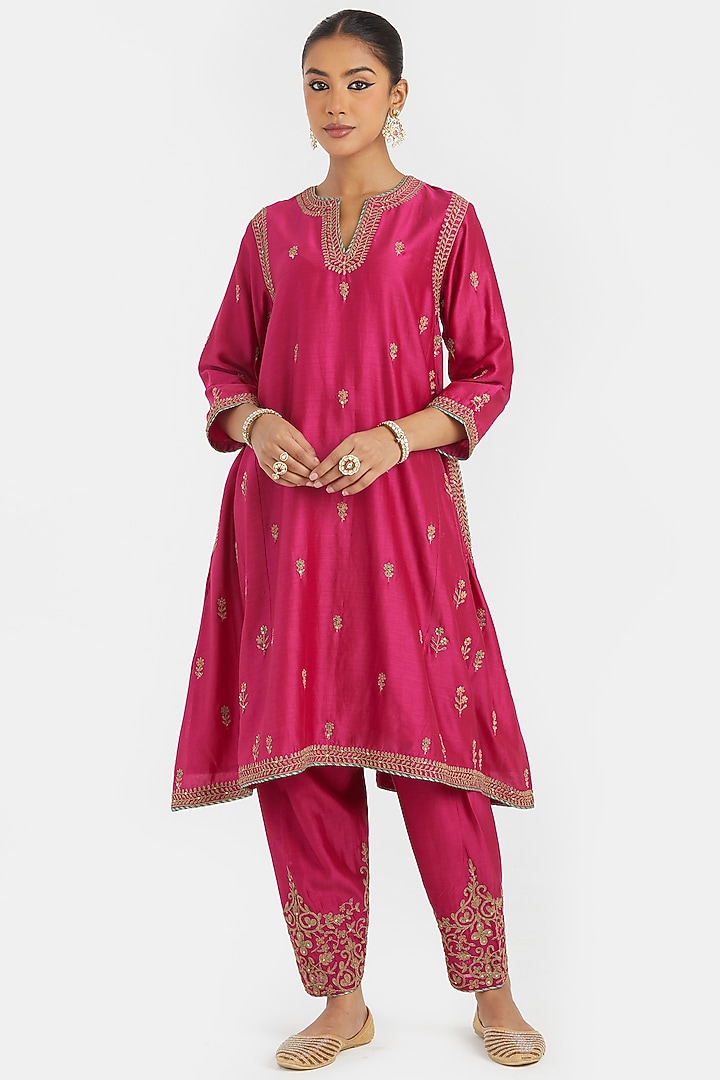 Fuchsia Silk Chanderi Sequins Embroidered A-Line Short Kurta Set by Kora at Pernia's Pop Up Shop
