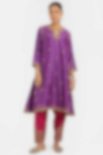 Purple Silk Chanderi Sequins Embroidered A-Line Short Kurta by Kora at Pernia's Pop Up Shop