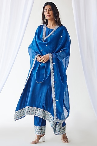 Midnight Blue Silk Embroidered Kurta Set by Koashee By Shubhitaa