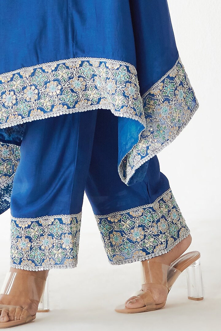 Midnight Blue Silk Embroidered Kurta Set by Koashee By Shubhitaa at Pernia's Pop Up Shop