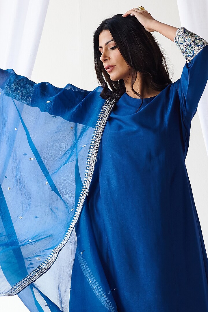 Midnight Blue Silk Embroidered Kurta Set by Koashee By Shubhitaa at Pernia's Pop Up Shop