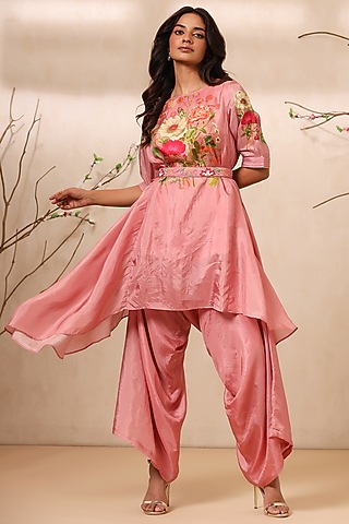 Peach Bemberg Silk Dhoti Set by Koashee By Shubhitaa