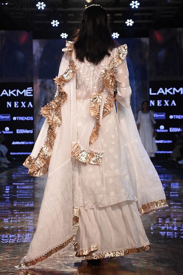 White Embroidered Choga Set by House of Kotwara at Pernia's Pop Up Shop
