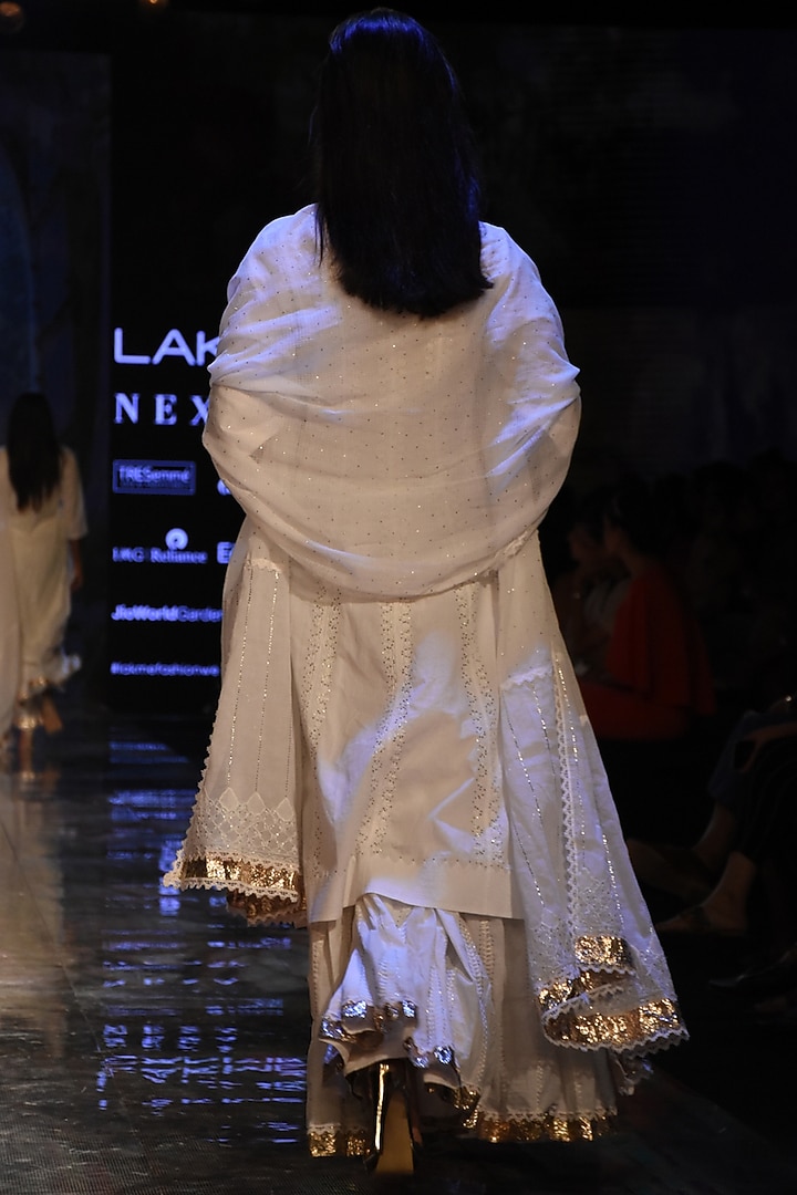 White Embroidered & Pleated Choga With Pants & Dupatta by House of Kotwara at Pernia's Pop Up Shop