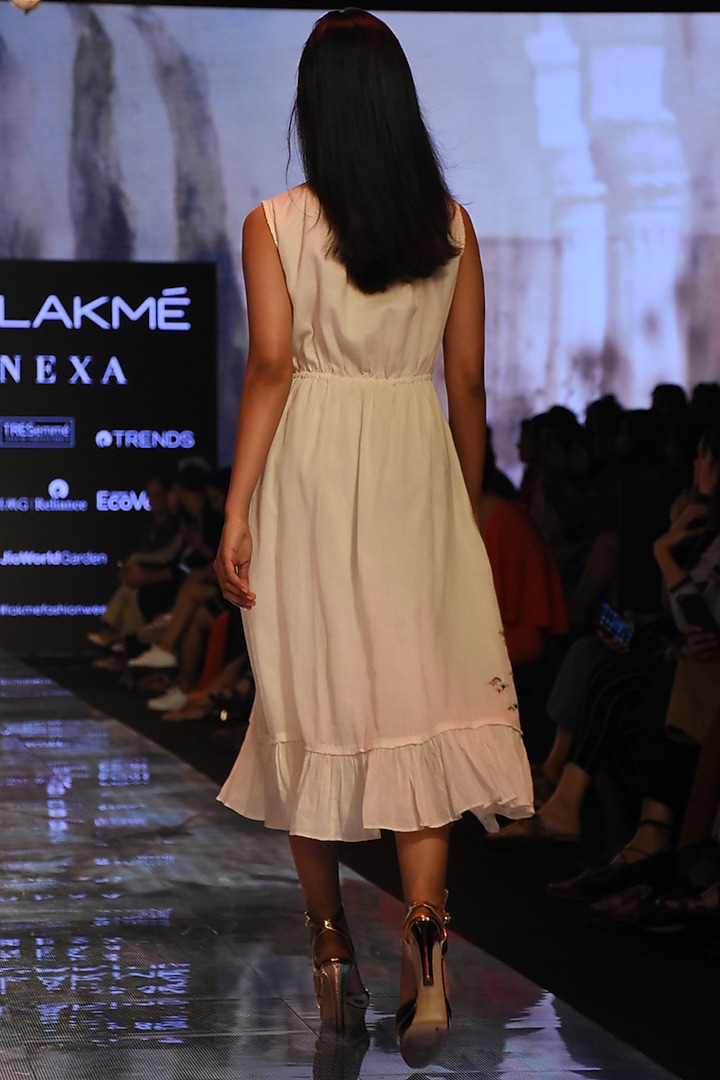 Ivory Chikankari Kamdani Embroidered Vacation Dress by House of Kotwara at Pernia's Pop Up Shop