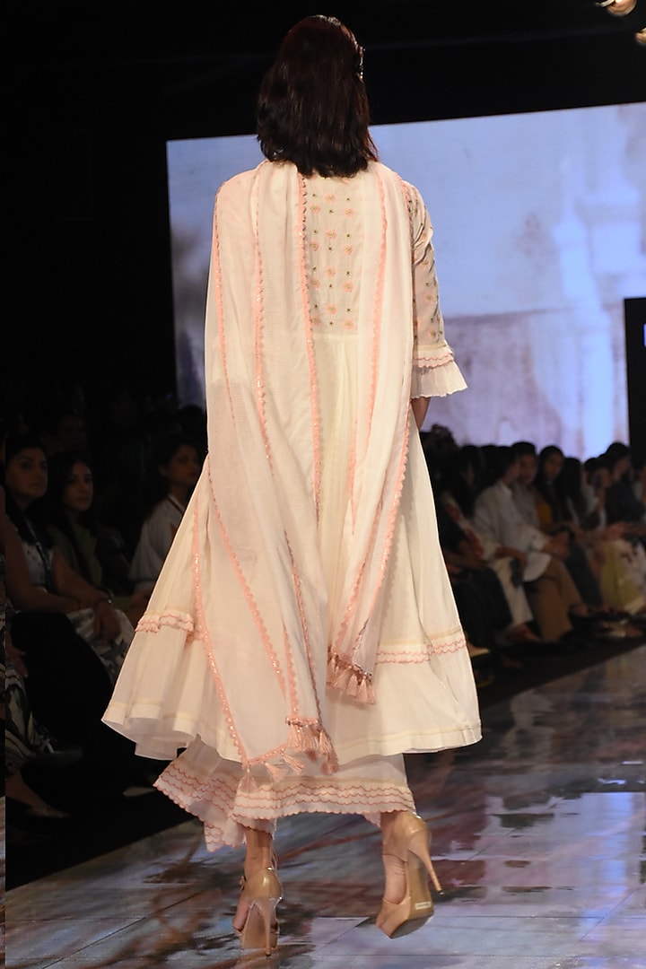 Ivory Embroidered Pishwas Kurta Set by House of Kotwara at Pernia's Pop Up Shop