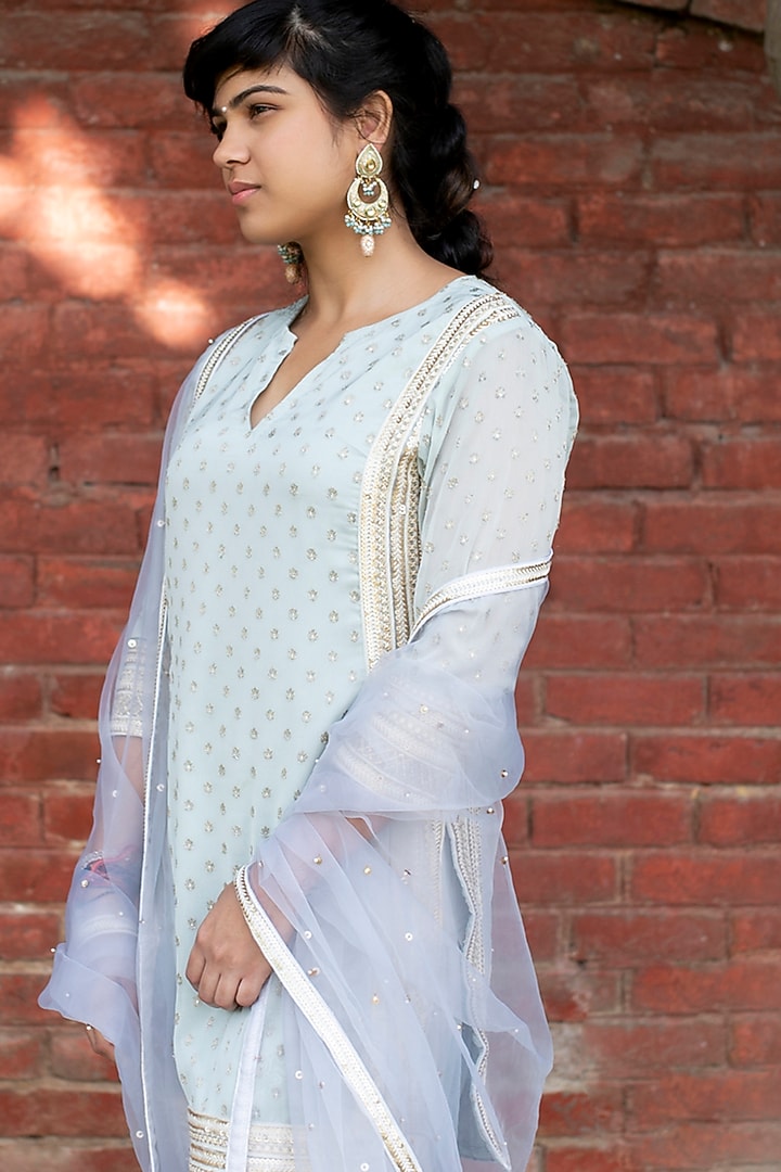 Dusky Blue Embroidered Kurta Set by Kovet at Pernia's Pop Up Shop