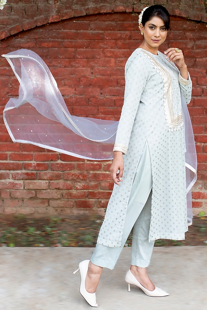Dusky Blue Kurta Set With Embroidery by Kovet at Pernia's Pop Up Shop