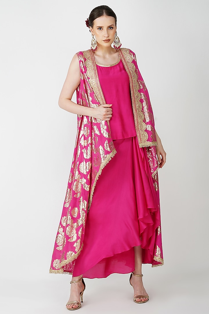 Fuchsia Banarasi Silk & Cotton Jacquard Embroidered Cape Set by Kovet at Pernia's Pop Up Shop