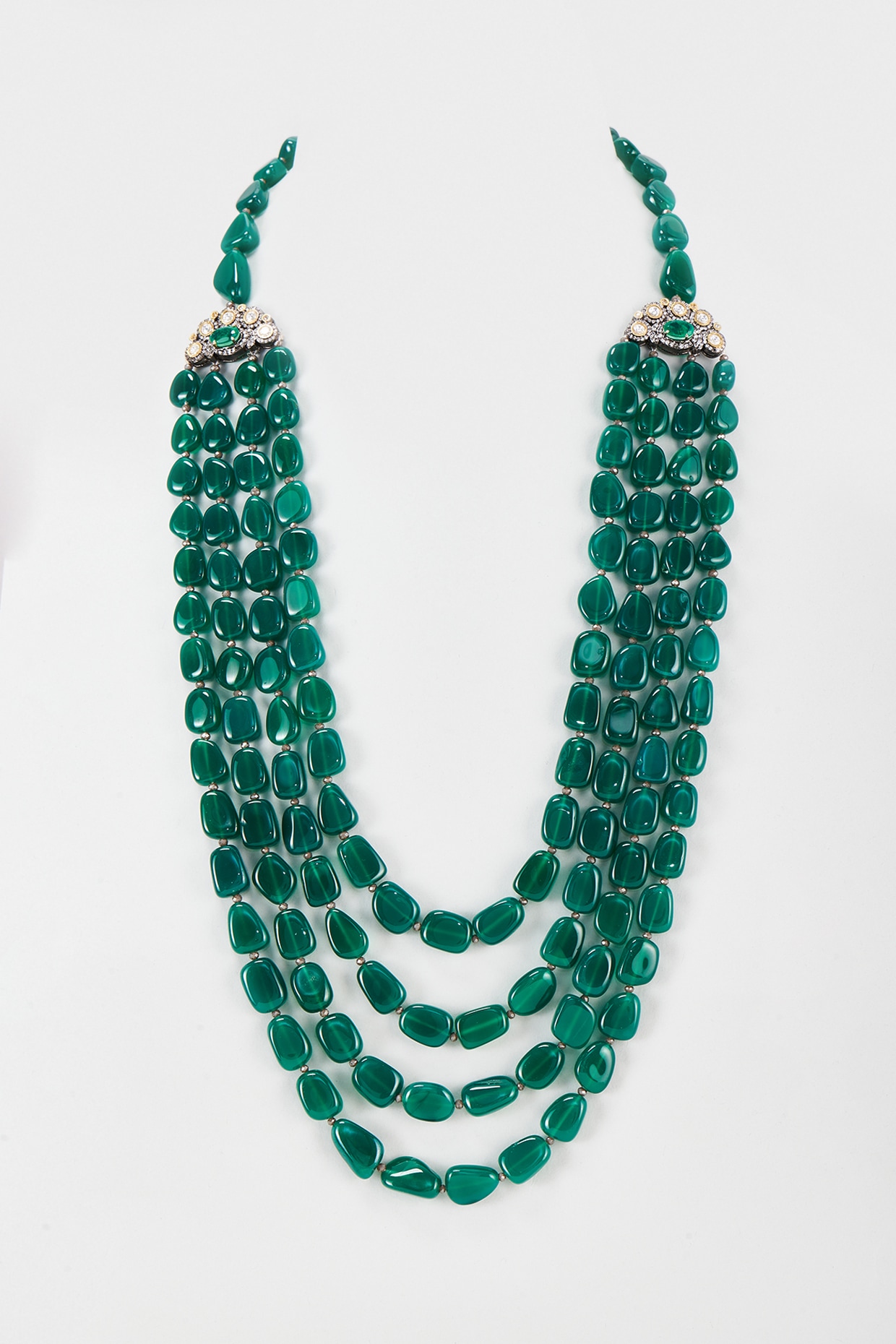 Emerald chains outlet