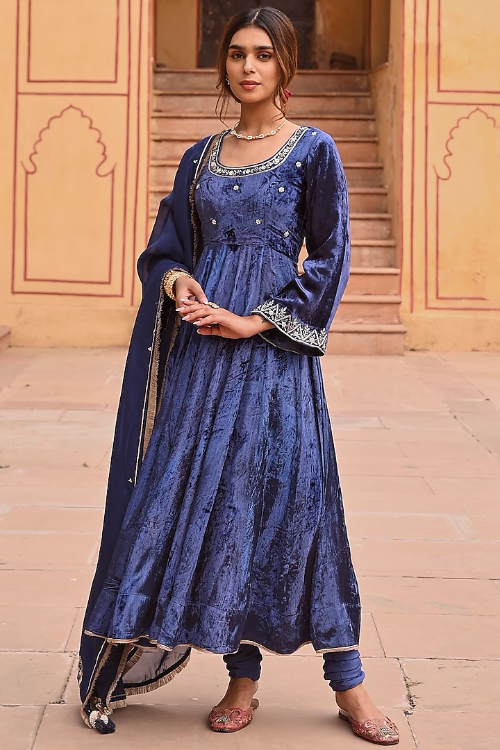 Royal Blue Velvet Hand Embroidered Anarkali Set by Karaj Jaipur at Pernia's Pop Up Shop