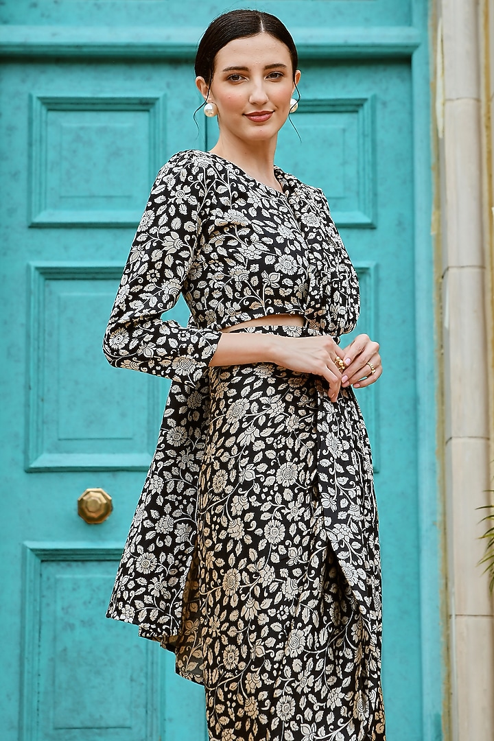 Black Gazi Silk Pre-Draped Festive Saree Set by Karaj Jaipur at Pernia's Pop Up Shop