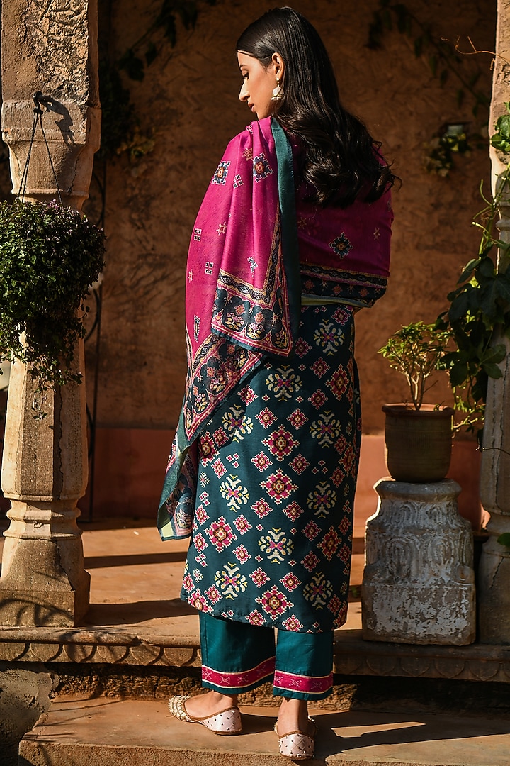 Teal Green Digital Printed Kurta Set by Karaj Jaipur at Pernia's Pop Up Shop