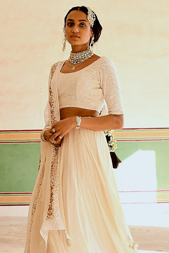 Cream Cotton Crepe Crinkled Lehenga Set by Karaj Jaipur at Pernia's Pop Up Shop