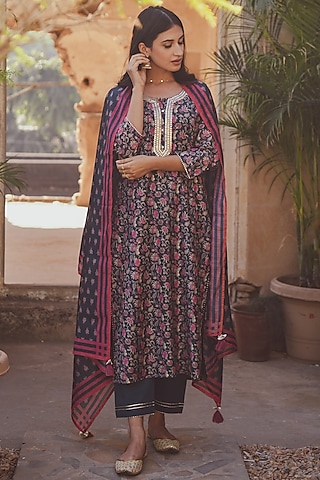 Blue Embroidered Kurta Set by Karaj Jaipur