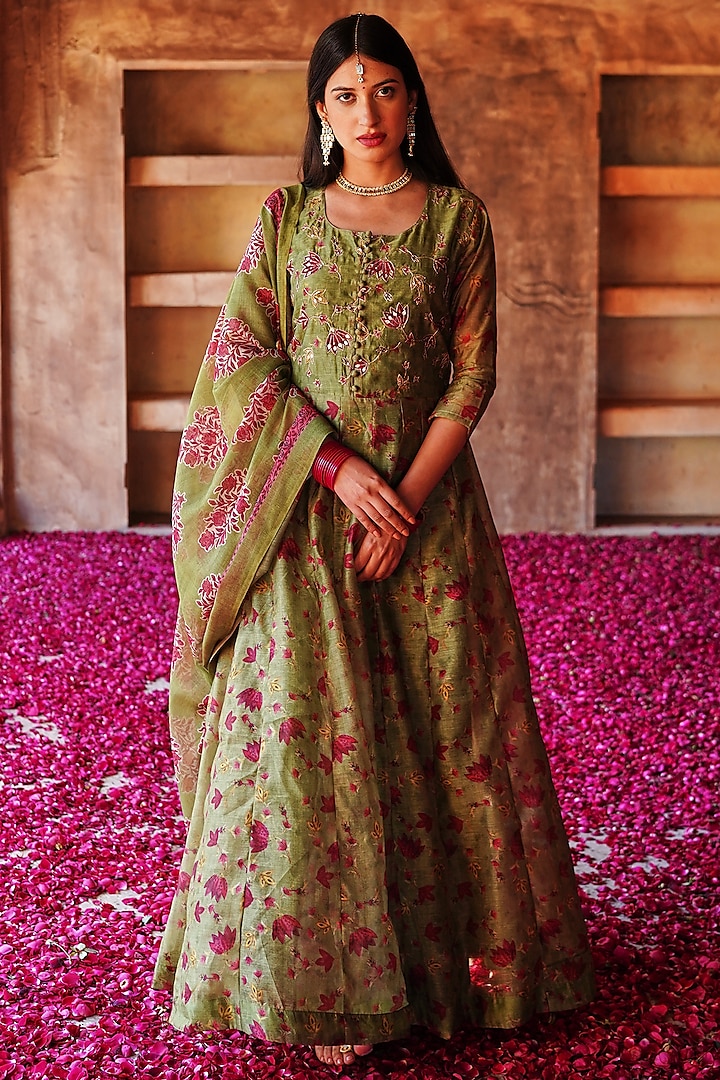 Mehendi Green Embroidered Anarkali Set by Karaj Jaipur at Pernia's Pop Up Shop