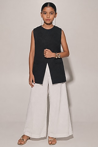 Black & White Blended Linen Co-Ord Set For Girls by Kriti Bapna Kids