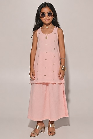 Peach Blended Linen Slit Skirt Set For Girls by Kriti Bapna Kids