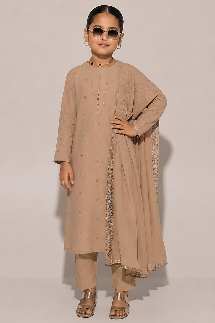 Beige Blended Linen Kurta Set For Girls by Kriti Bapna Kids at Pernia's Pop Up Shop
