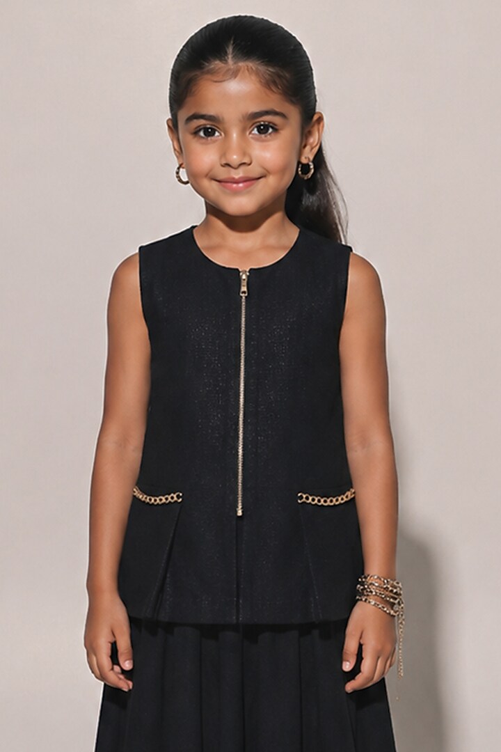 Black Blended Linen Pleated Skirt Set For Girls by Kriti Bapna Kids at Pernia's Pop Up Shop