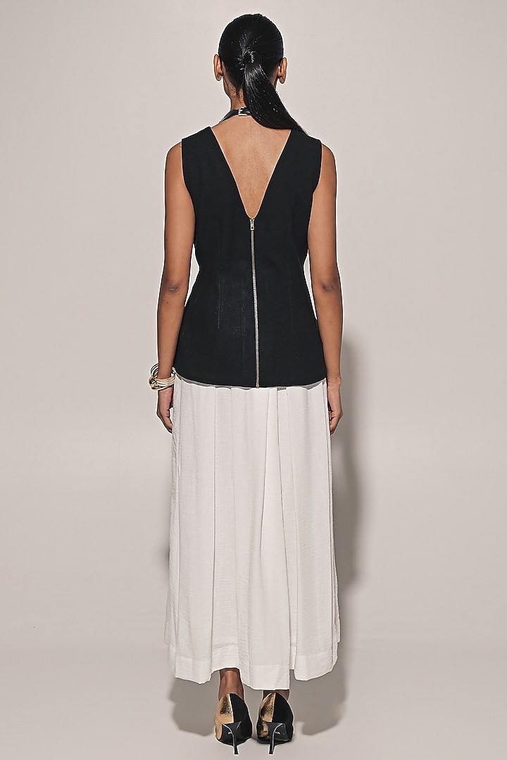 White Blended Linen Pleated Skirt Set by Kriti Bapna at Pernia's Pop Up Shop
