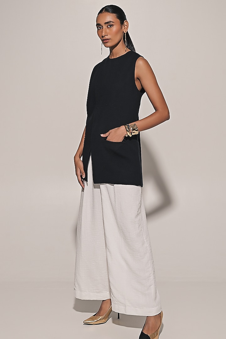 White Blended Linen Pant Set by Kriti Bapna at Pernia's Pop Up Shop