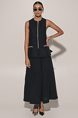 Black Blended Linen Skirt Set by Kriti Bapna