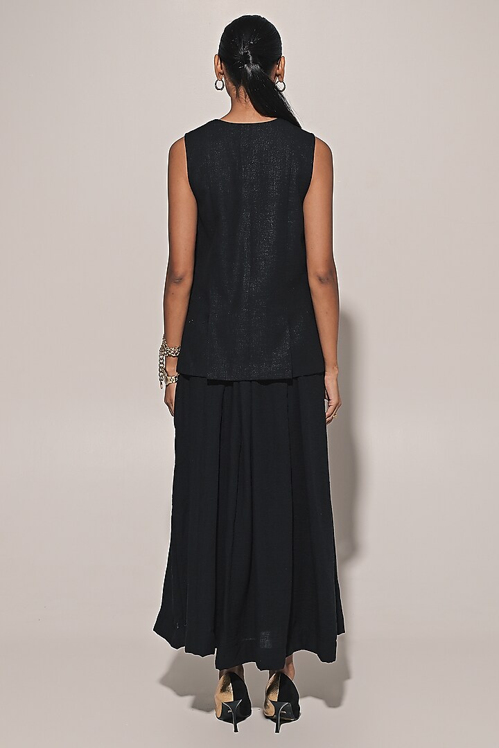 Black Blended Linen Skirt Set by Kriti Bapna at Pernia's Pop Up Shop