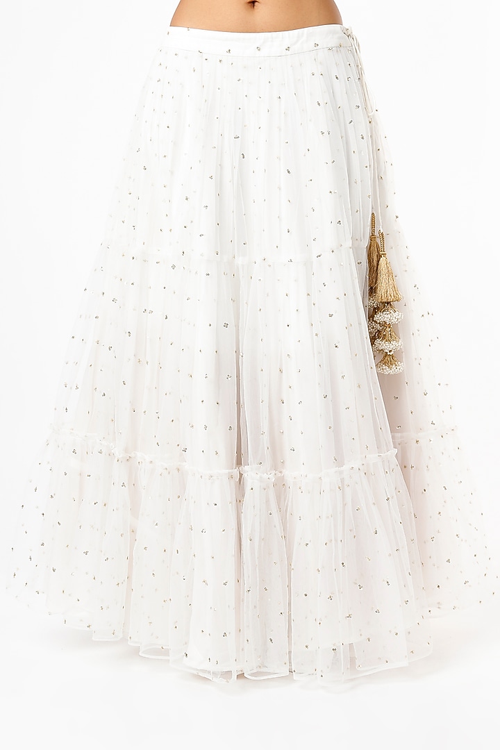 White Embellished Kurta Set by Kriti Bapna at Pernia's Pop Up Shop