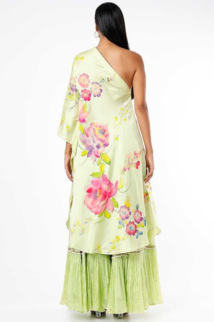 Lime Embellished Kurta Set by Kriti Bapna at Pernia's Pop Up Shop