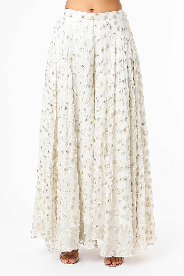 Off-White Embroidered Kurta Set by Kriti Bapna at Pernia's Pop Up Shop
