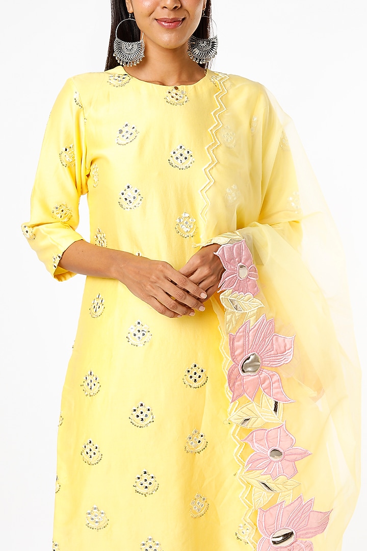 Lemon Yellow Embroidered Kurta Set by Kriti Bapna at Pernia's Pop Up Shop
