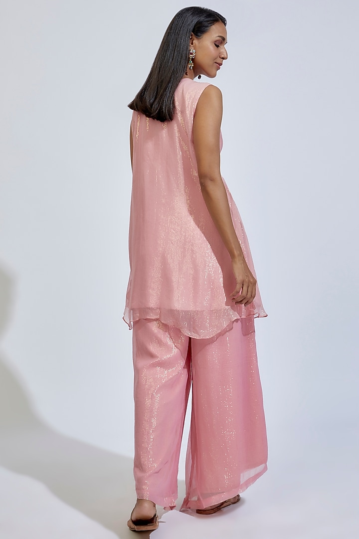 Peach Georgette Embroidered Kurta Set by Kriti Bapna at Pernia's Pop Up Shop