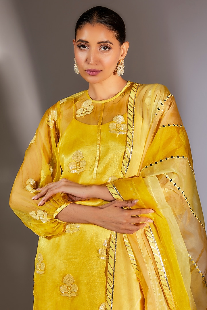 Yellow Organza Embroidered Kurta Set by Kriti Bapna at Pernia's Pop Up Shop